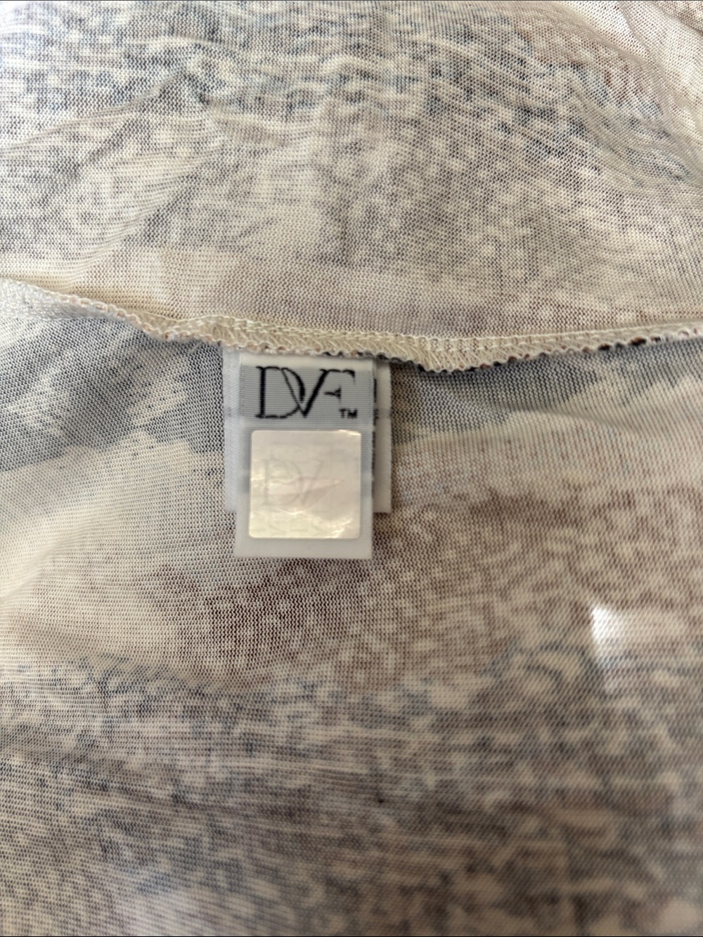 Diane von Furstenberg DVF Silk Snake Print Wrap Dress Size 10~ Exellent - Picture 5 of 6